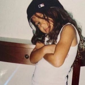 Meet your Posher, Savay